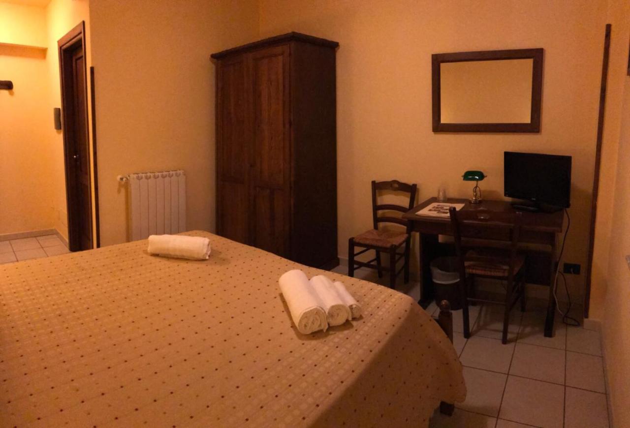 La Locanda Di San Francesco Hotel Viggianello Ngoại thất bức ảnh